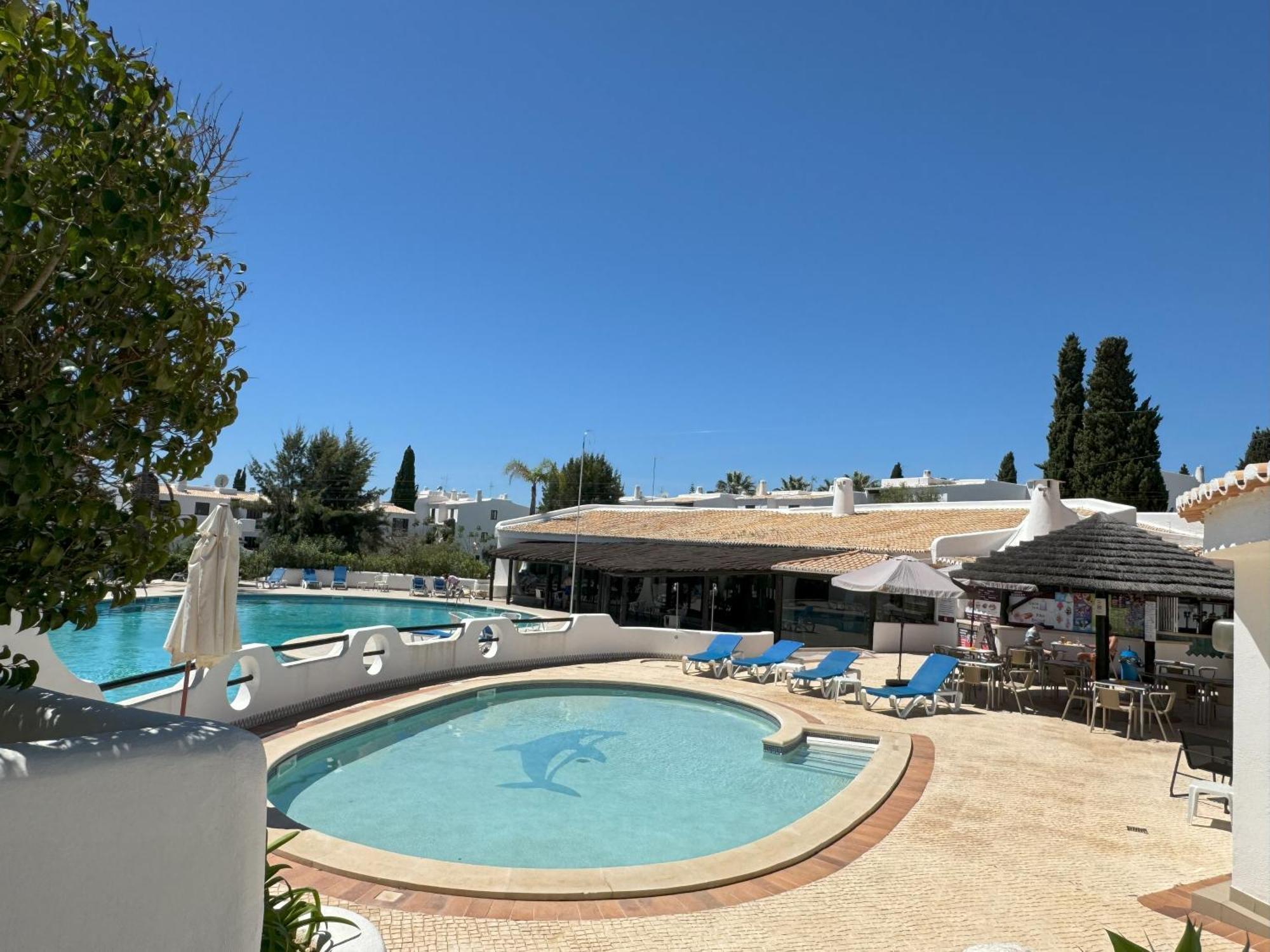 Seacoast Retreat With Pool And Beach Access By Drago Rentals Αλμπουφέιρα Εξωτερικό φωτογραφία