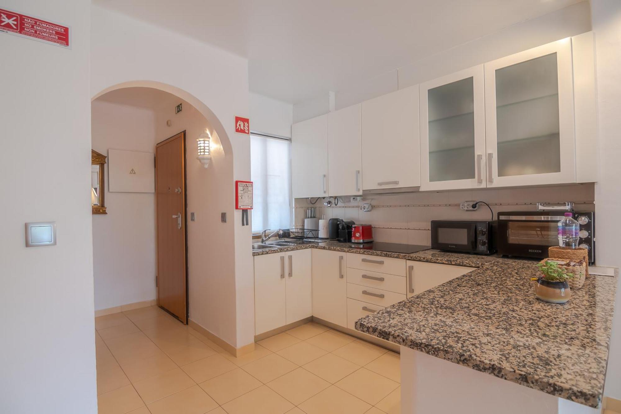 Seacoast Retreat With Pool And Beach Access By Drago Rentals Αλμπουφέιρα Εξωτερικό φωτογραφία