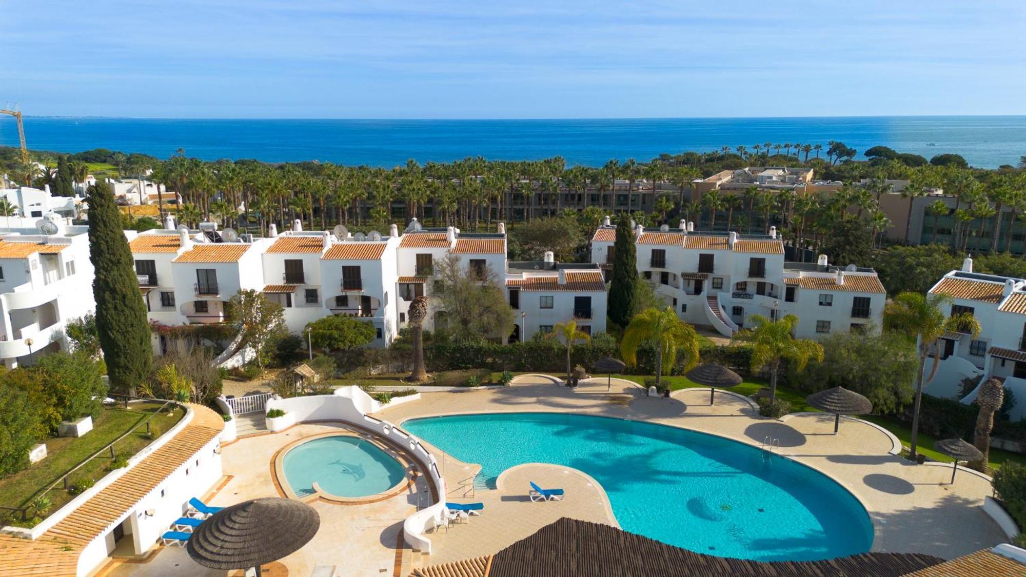 Seacoast Retreat With Pool And Beach Access By Drago Rentals Αλμπουφέιρα Εξωτερικό φωτογραφία