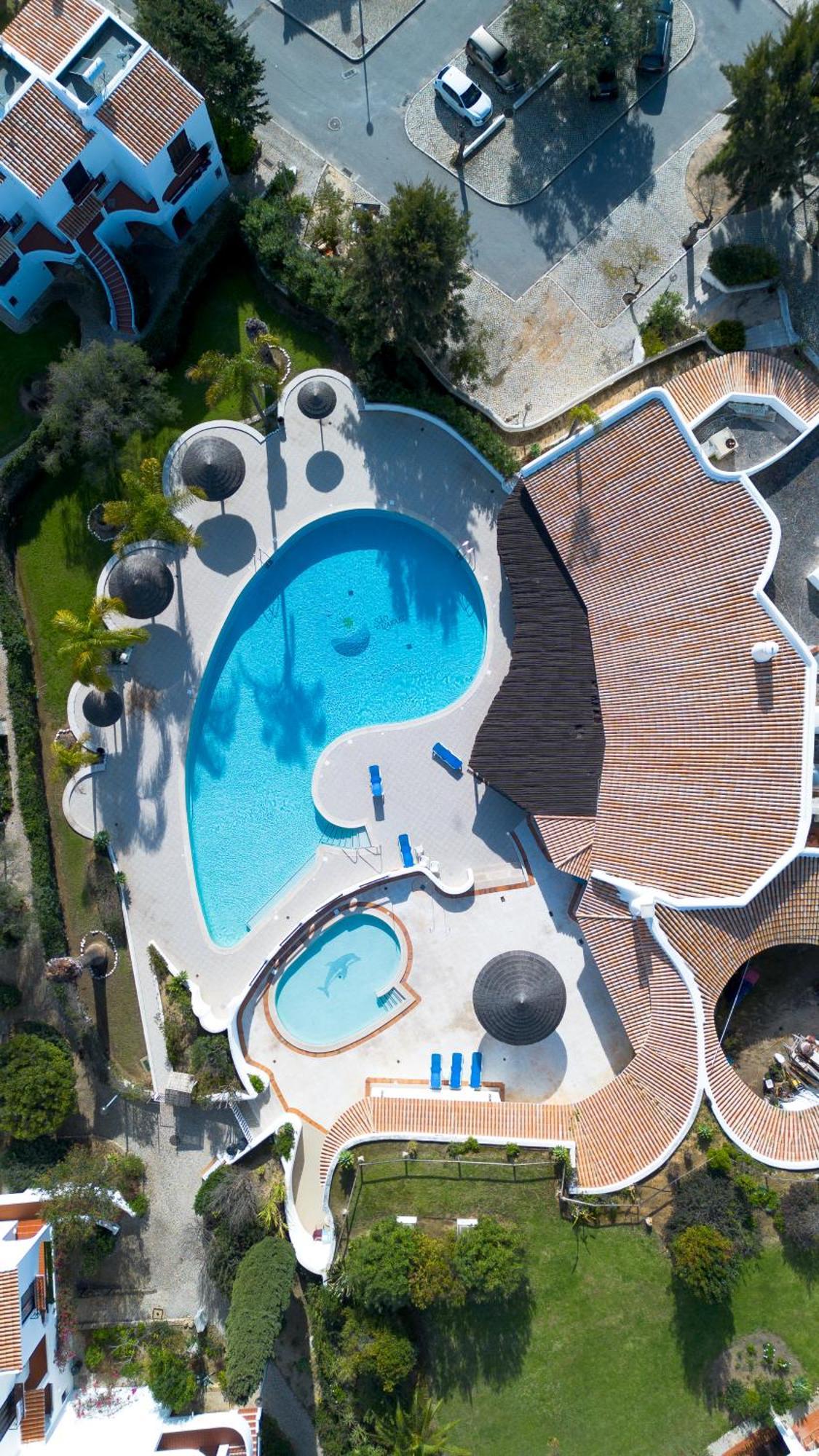 Seacoast Retreat With Pool And Beach Access By Drago Rentals Αλμπουφέιρα Εξωτερικό φωτογραφία